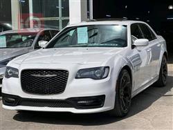 کرایسلەر 300